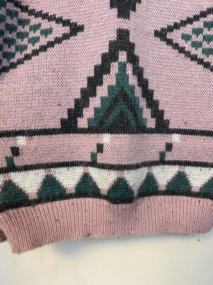 62 East Knit Sweater Vintage Acrylic Nylon Pink Aztec Diamonds Women’s Small - Picture 4 of 10